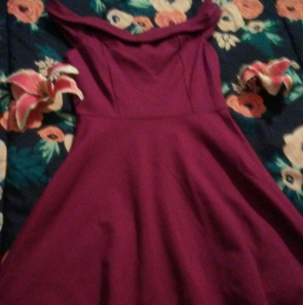 A Lulus,, burgundy formal dress or party dress